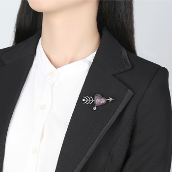 Cubic Zircon Brooch BR066