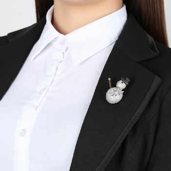 Cubic Zircon Brooch BR067