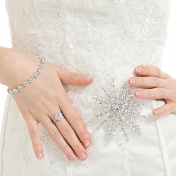 Cubic Zircon Brooch BR053