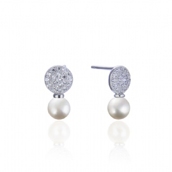 Sterling-silver-pearl-earrings-SE159